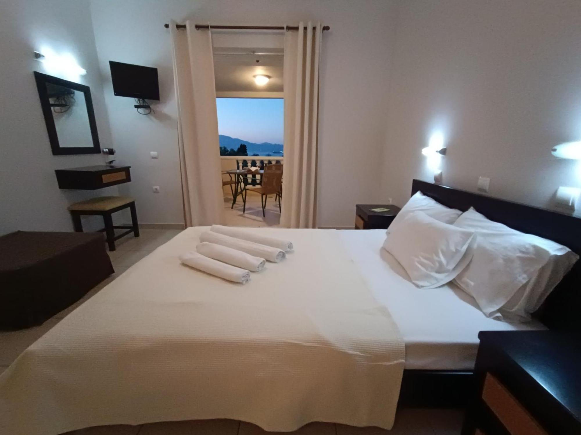 אליקס Pouliezos Koklanis Zante Apartments מראה חיצוני תמונה
